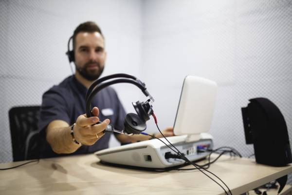 Estudios audiológicos para detectar sordera en Los Mochis y en Mazatlán, Sinaloa